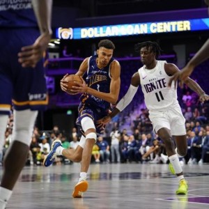 博万体育-文班亚马刷爆姚明纪录，NBA这部悬疑大片你追了吗？